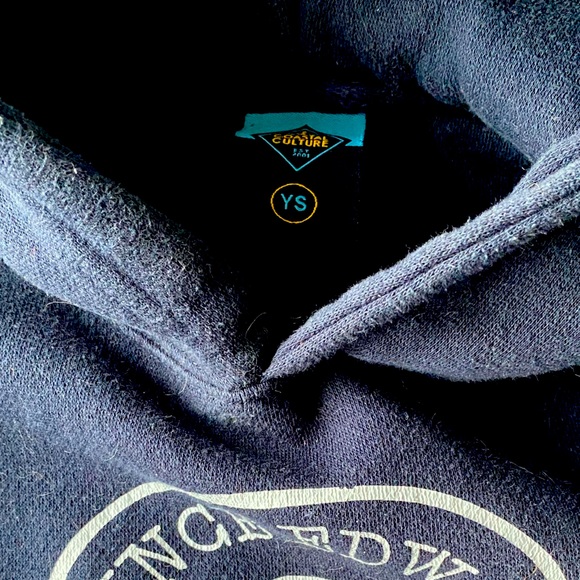 PEI (Prince Edward Island) hoodie in boys navy size youth small - Picture 2 of 2